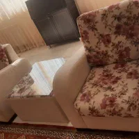 نیم ست راحتی به همراه میز|مبلمان خانگی و میز عسلی|کرج, فاز ۴ مهرشهر|دیوار