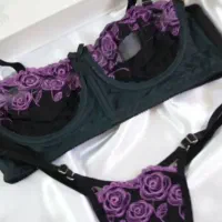 لباس زیر زنانه