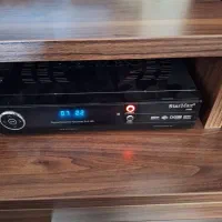 گیرنده دیجیتال.با تجهیزات مربوطه