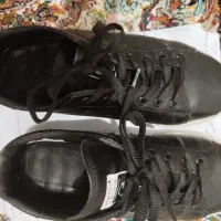کفش اسپرت سایز۳۹ مشکی