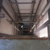 جوشکار و شاگرد  جهت حرفه آسانسور