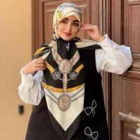 روسری که توی هر رنگش می‌درخشی|لباس|بوشهر, |دیوار