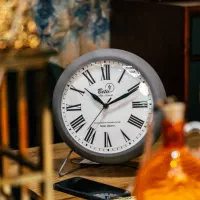 ساعت زیبا ولوکس در گالری خونه ی ایرونی|ساعت دیواری و تزئینی|رشت, پیرسرا|دیوار