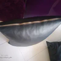 دوتا بالش چرمی ۶۰×۶۰شهرک گلستان|رختخواب، بالش، پتو|تهران, گلستان (شهرک راه آهن)|دیوار