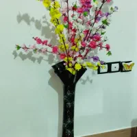 گل وگلدان