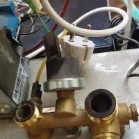 پکیج ابگرمکن شوفاژبخاری سرویس کار نصاب تعمیرات|آبگرمکن، پکیج، شوفاژ|مشهد, راهنمایی|دیوار