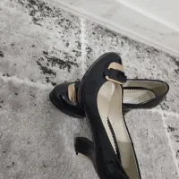 کفش پاشنه بلند