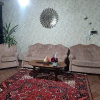 مبل راحتی دو دست|مبلمان خانگی و میز عسلی|اهر, |دیوار