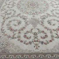 یک عدد قالی ۱۲متر گلبرجسته نخی