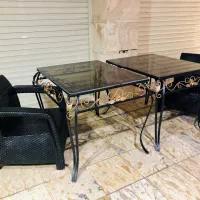 میز فلزی