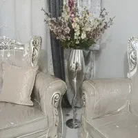 گل و گلدان بسیار تمیز و زیبا قیمت 2میلیون تومان|گل مصنوعی|اقبالیه, |دیوار