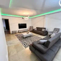 استخدام یک نفر نگهبان برای ساختمان سه طبقه