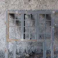 پنجره فلزی به ابعاد ۱۴۵ در ۱۳۵