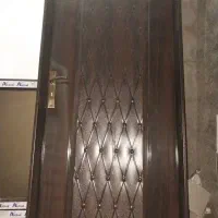 درب اتاق خواب با همراه چهار چوب آهنی