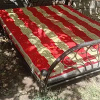 یک عدد تخت دونفره بادشک|تشک تختخواب|اصفهان, کوی امیریه|دیوار