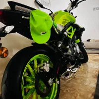 بنلی ۳۰۰ جفت سیلندر (فسفری) مدل ۱۴۰۱/۱۲/۲۵