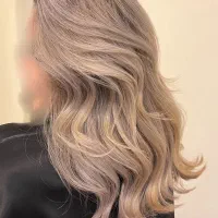 کوتاهی و رنگ مو در سالن زیبایی نکیسا