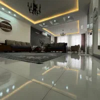 ۱۵۰متری مدرن/دوممر/ویو کم نظیر/غرق نور/شمالی جنوبی