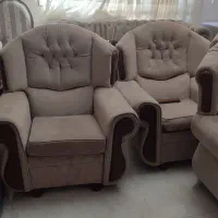 مبل۷نفره فقط۴/۸۰۰|مبلمان خانگی و میز عسلی|شیراز, باهنر|دیوار