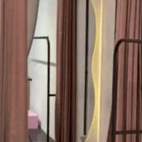 صندلی اداری و آیینه قدی|آرایشگاه و سالن‌های زیبایی|تهران, زرگنده|دیوار