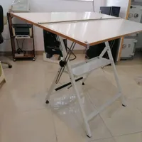 میز طراحی مهندسی و هنر