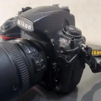 دوربین عکاسی D700  نیکون با لنز 50 اف 1/8