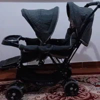 کالسکه دوقلو تمیز در حد نو  (استفاده فقط ۳ ماه )