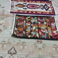 ۴۴ عدد گیلم دست بافت پا دری تخته ای ۷۰۰۰۰۰تومان ا