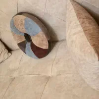 مبل چوب روس  تخت خواب آیینه قدی سالم در حد نو