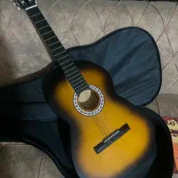 گیتار در حد نو