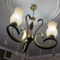 یک عددلوستر۳شاخه جنس چوب وبرنج رنگ ثابت