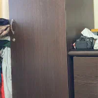 کمد ایستاده