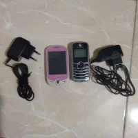 دوتا گوشی سامسونگ و موتورولا کاملا سالم