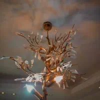 لوستر و آویز طلایی شیک و تمیز