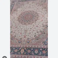 فرش مشهد اردهال و یک دست مبل ده نفره