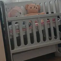 گهواره و تخت کنار مادر استفاده نشده نو