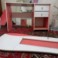 میز تحریر و کمد بچه