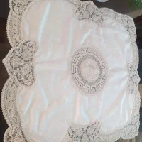 رومیزی مربع کار شده