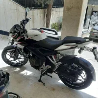 موتور سیکلت ns200مدل ۹۵کاربرات