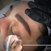 مدل برای آرایش دائم