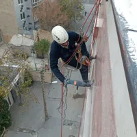 کار در ارتفاع.پیچ و رولپلاک طناب راپل بدون داربست