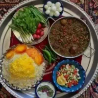 پخت انواع غذای خانگی باطعم بی نطیر فقط عمده