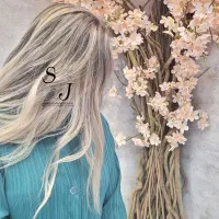 تخفیف ویژه خدمات رنگ و لایت کراتین....|خدمات آرایشگری و زیبایی|اصفهان, ملک|دیوار