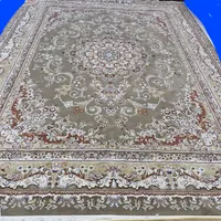 فرش گردویی گل برجسته در حد نو