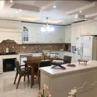 200متر/نور مستقیم /حیاط مشجر /فول امکانات/ سرایدار|فروش آپارتمان|تهران, قلهک|دیوار