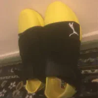 کفش|کیف، کفش، کمربند|میانه, |دیوار