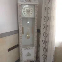 ساعت،میز تلوزیون