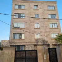 سه خوابه ۲۸۲ متری، تاپ لوکیشن نیایش