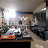 استخدام خانم منشی در دفتر شرکت