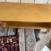 تک میز چوبی